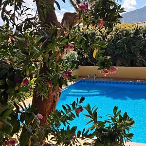 La Playa Hotel