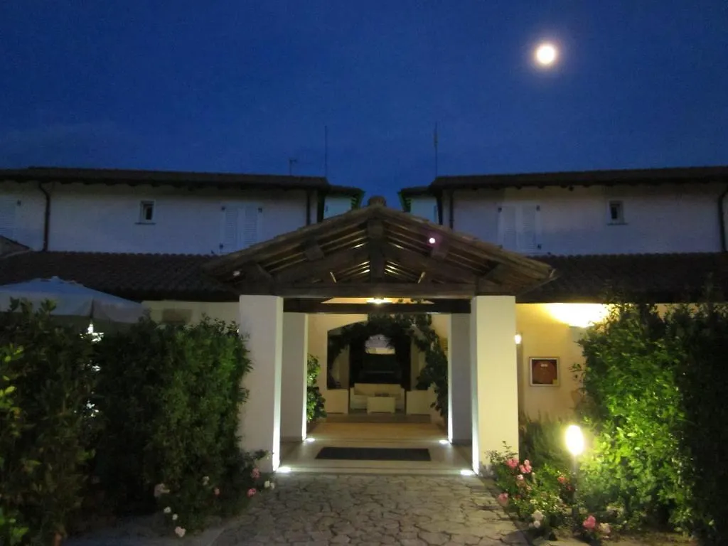 Hotel Villa Smeraldo Orbetello 3*,  Italy